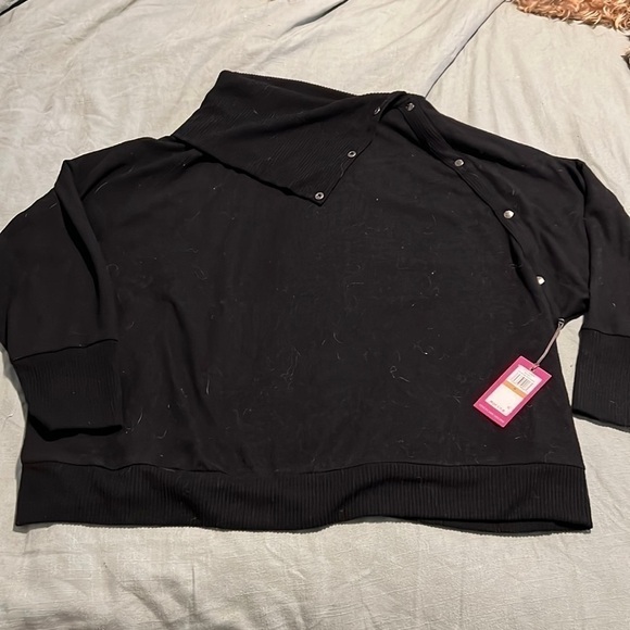 𝅺nwt Vince Camuto Sweater - Picture 1 of 3